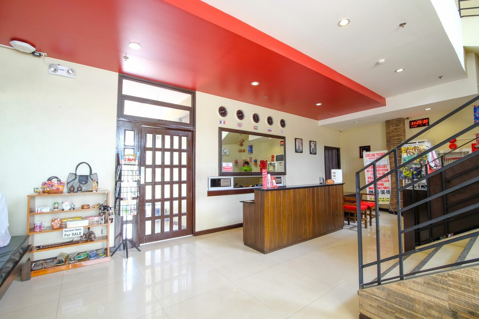 Zen Rooms Basic Aurora 帕赛 外观 照片